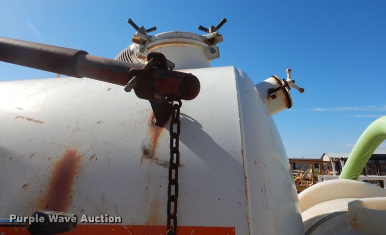 image for item HC9184 2000 Vacmaster SPV800GT3  vacuum excavator