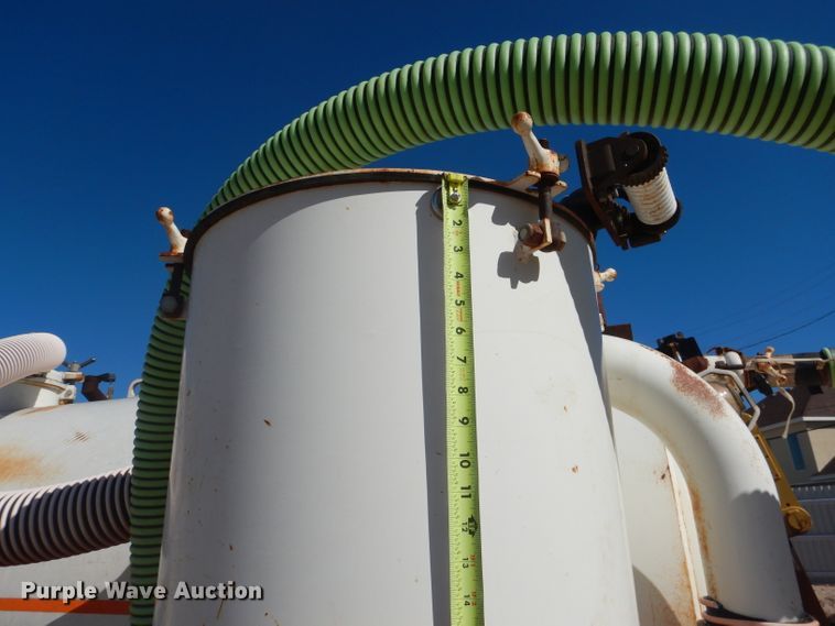 image for item HC9184 2000 Vacmaster SPV800GT3  vacuum excavator