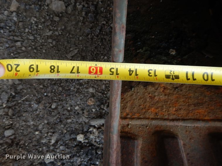 image for item HF9244 John Deere  16"W backhoe bucket