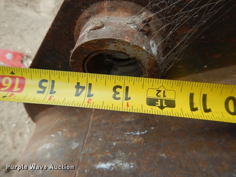 image for item HF9246 John Deere  36"W backhoe bucket