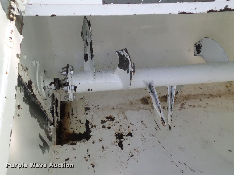 image for item HF9936 1998 Bowie 1100  hydro seeder