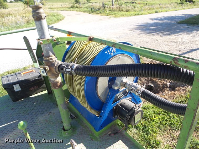 image for item HF9936 1998 Bowie 1100  hydro seeder