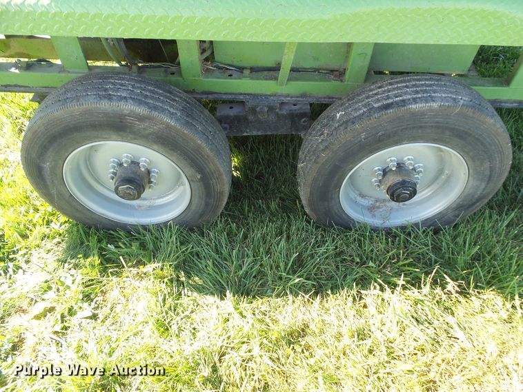 image for item HF9936 1998 Bowie 1100  hydro seeder