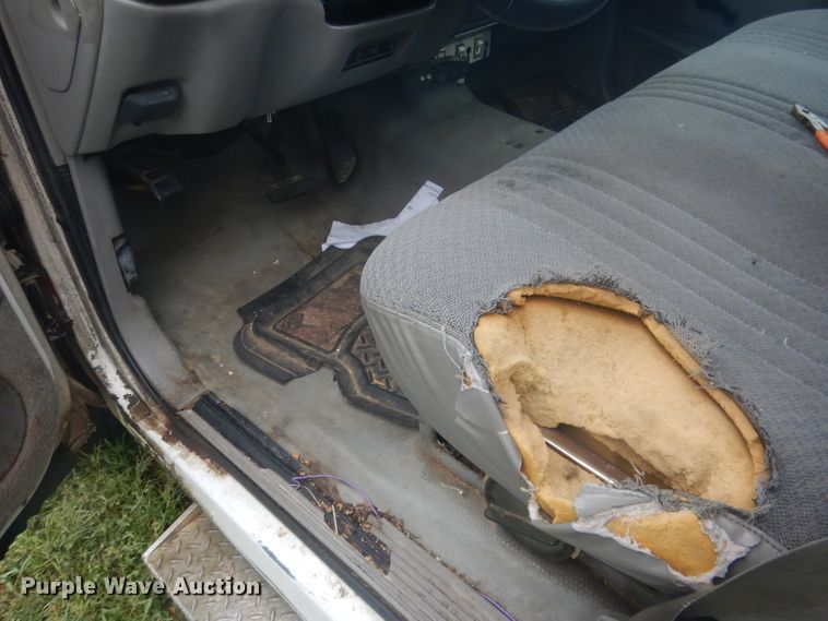 image for item HU9276 2002 Chevrolet Silverado 3500  bucket truck