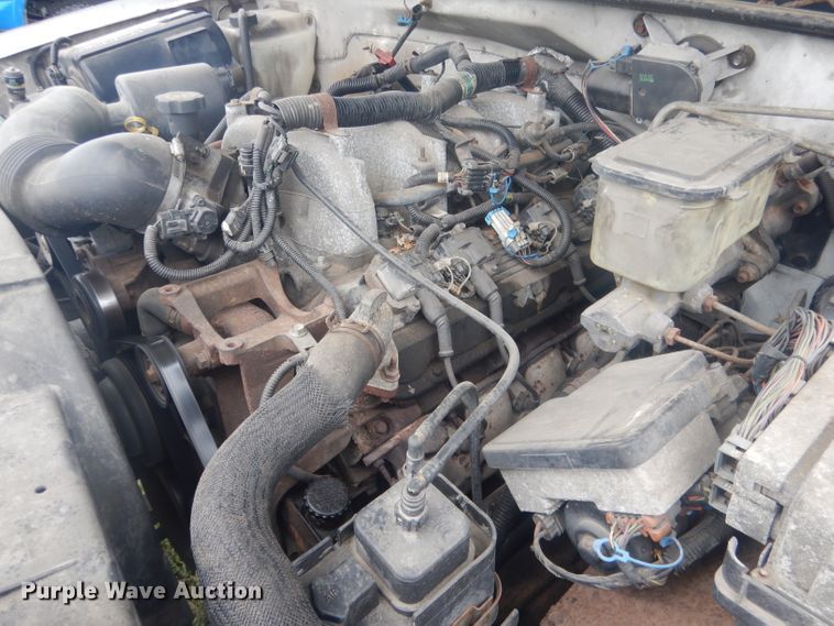 image for item HU9276 2002 Chevrolet Silverado 3500  bucket truck