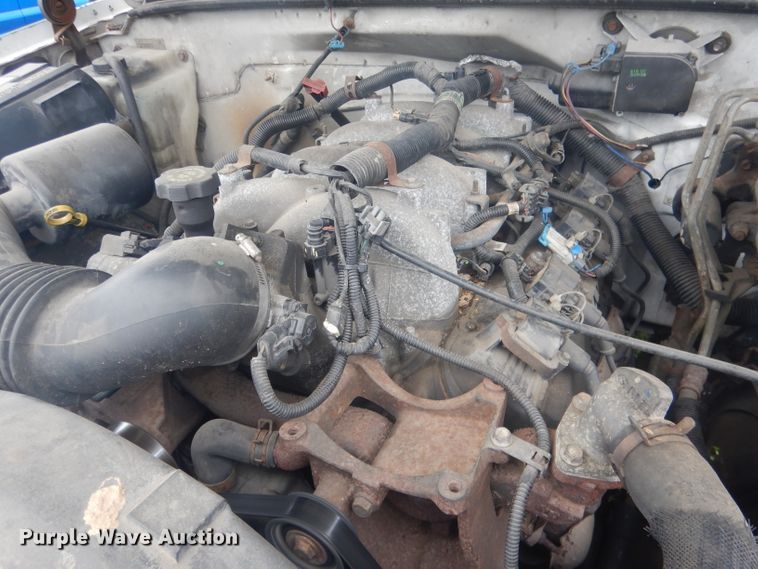 image for item HU9276 2002 Chevrolet Silverado 3500  bucket truck