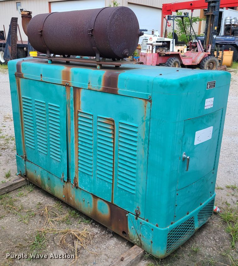 image for item IC9882 Onan  generator