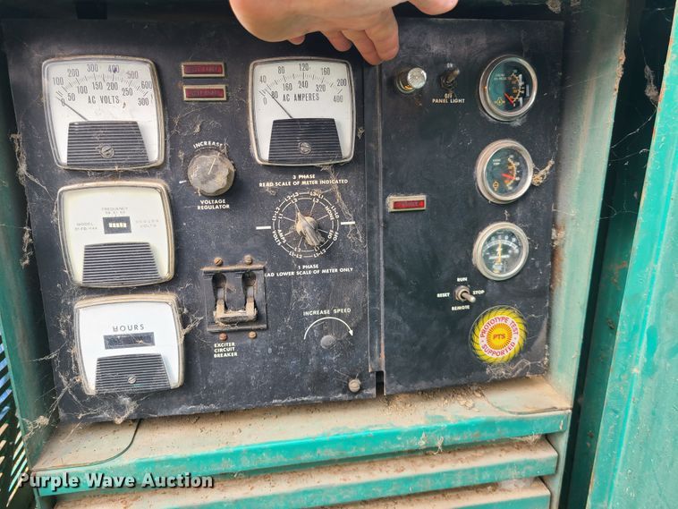 image for item IC9882 Onan  generator