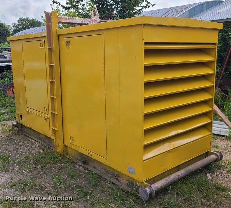 image for item IC9883 Caterpillar SR4  generator