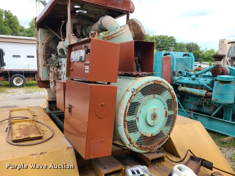 image for item IC9886 Cummins  generator