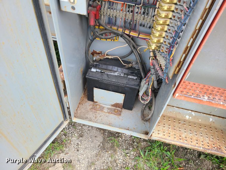 image for item IC9889 2000 Skyjack SJ8841  scissor lift