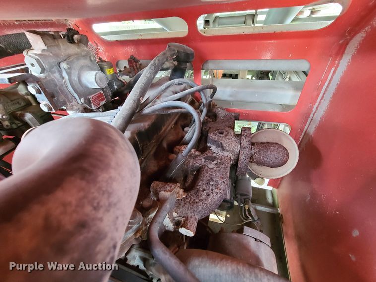 image for item IC9889 2000 Skyjack SJ8841  scissor lift