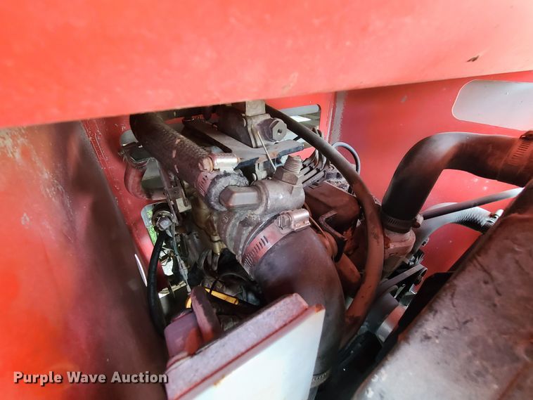 image for item IC9889 2000 Skyjack SJ8841  scissor lift