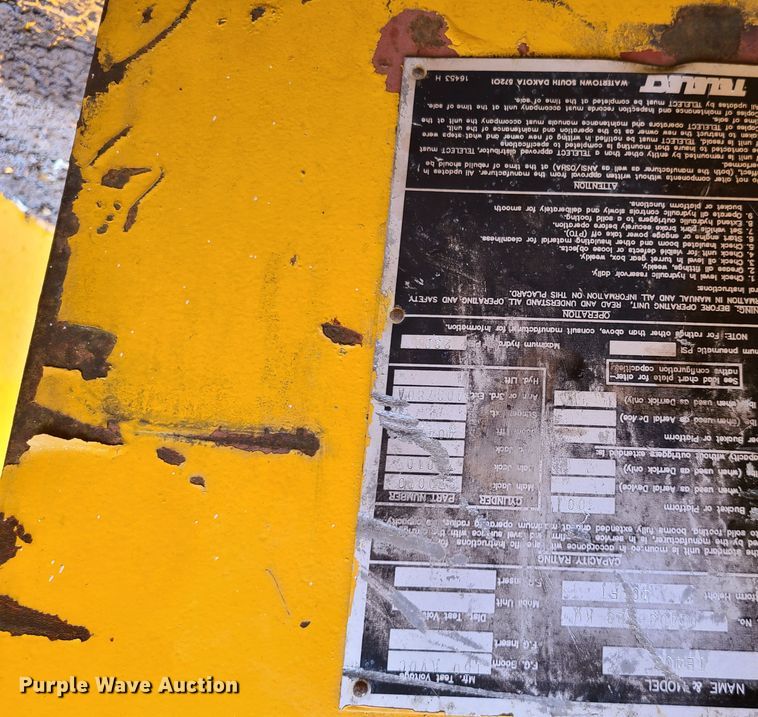 image for item IC9891 1989 Ford F700  bucket truck