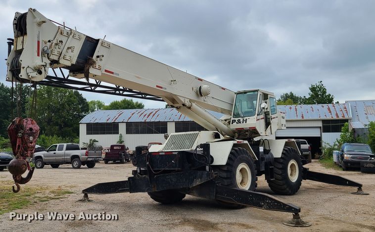 image for item IC9893 P&H RT50  crane