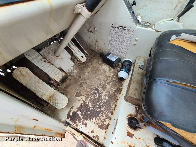 image for item IC9893 P&H RT50  crane