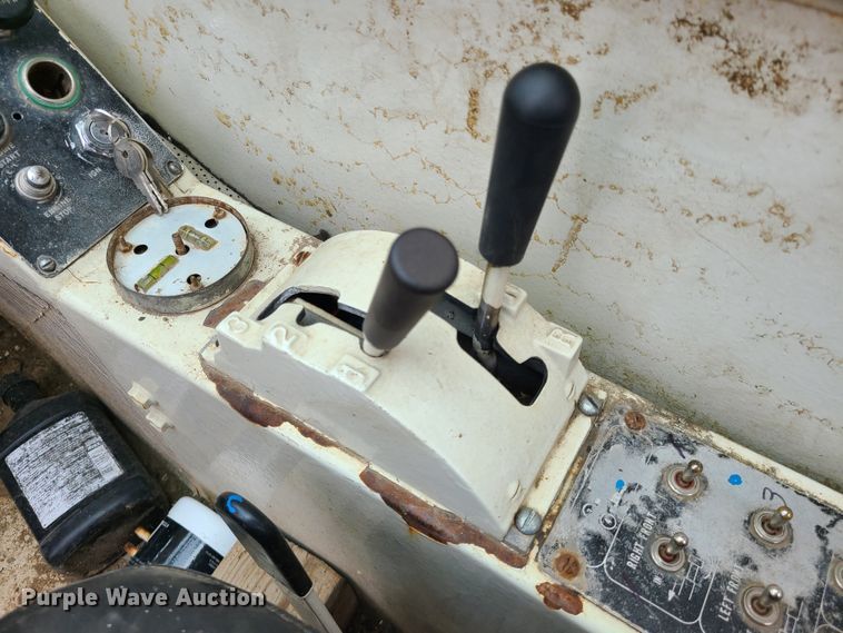 image for item IC9893 P&H RT50  crane