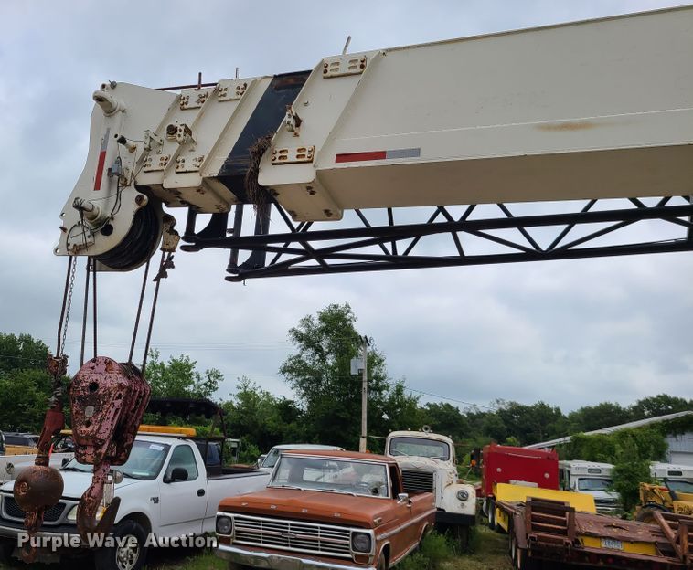 image for item IC9893 P&H RT50  crane