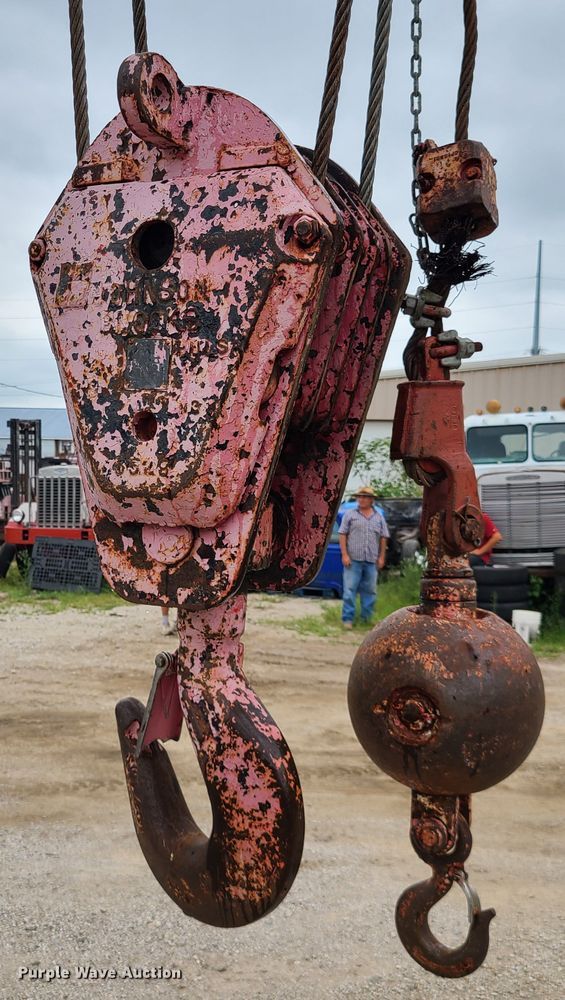 image for item IC9893 P&H RT50  crane