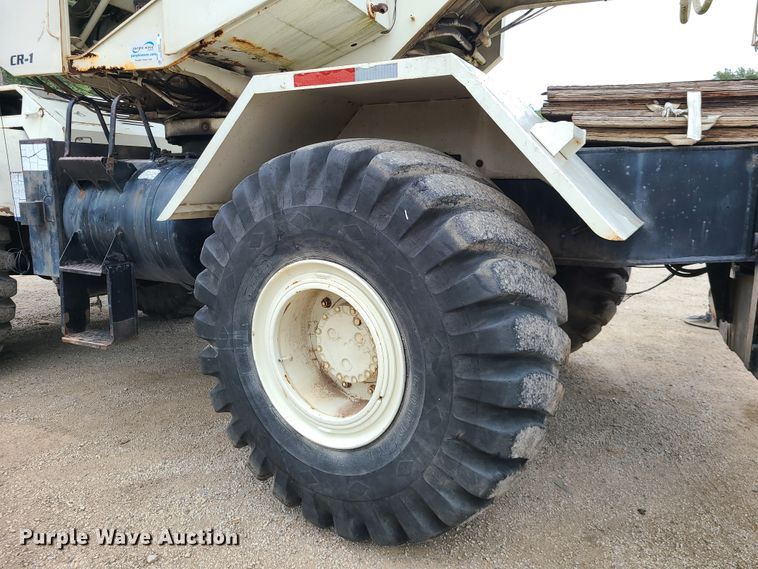 image for item IC9893 P&H RT50  crane