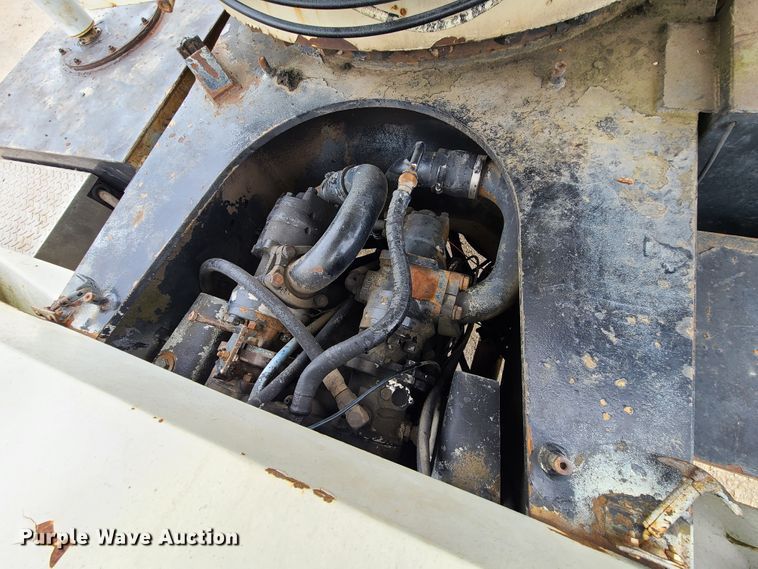 image for item IC9893 P&H RT50  crane