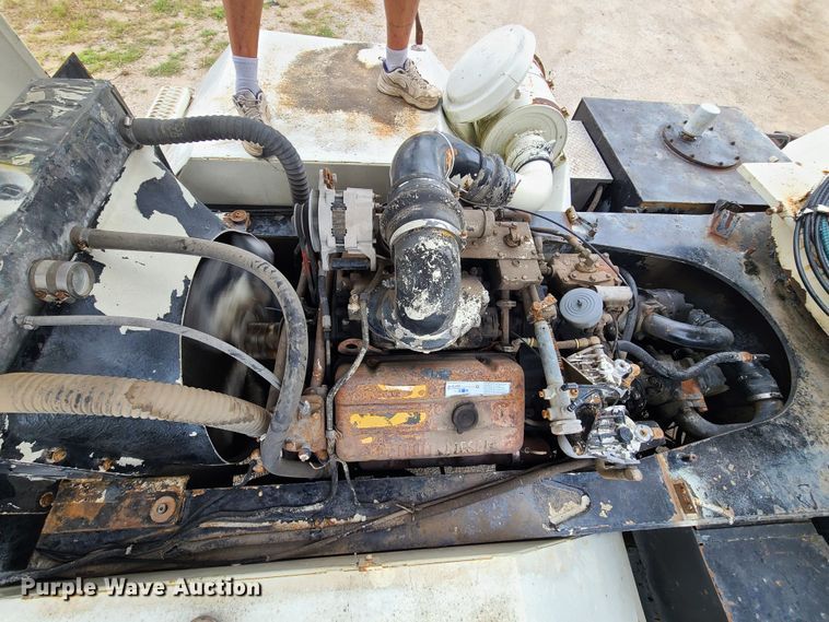 image for item IC9893 P&H RT50  crane