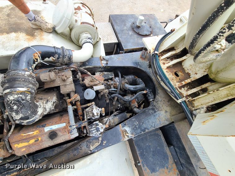 image for item IC9893 P&H RT50  crane