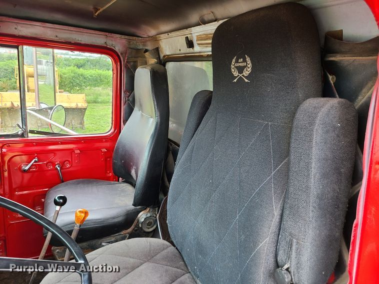 image for item IC9895 1982 Mack RWS786LST  dump truck