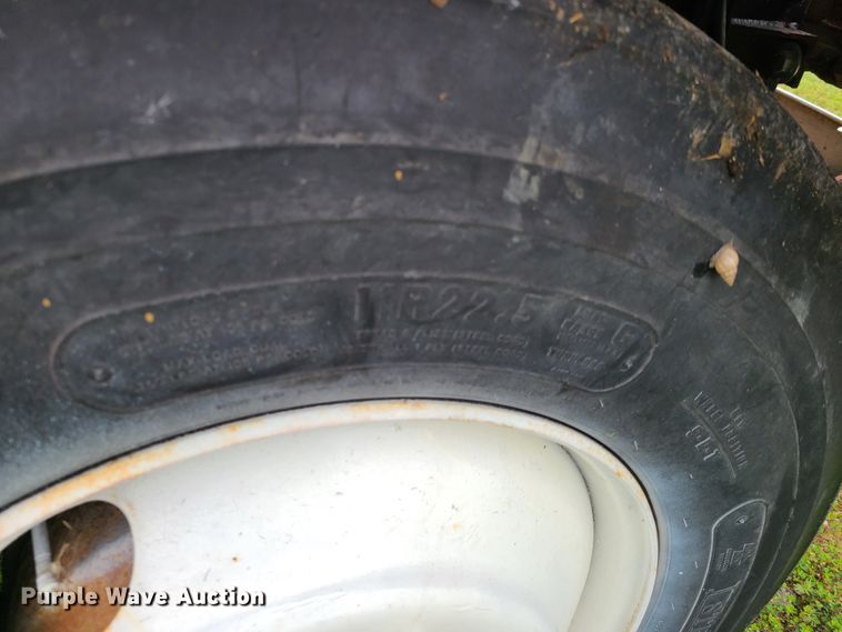 image for item IC9895 1982 Mack RWS786LST  dump truck