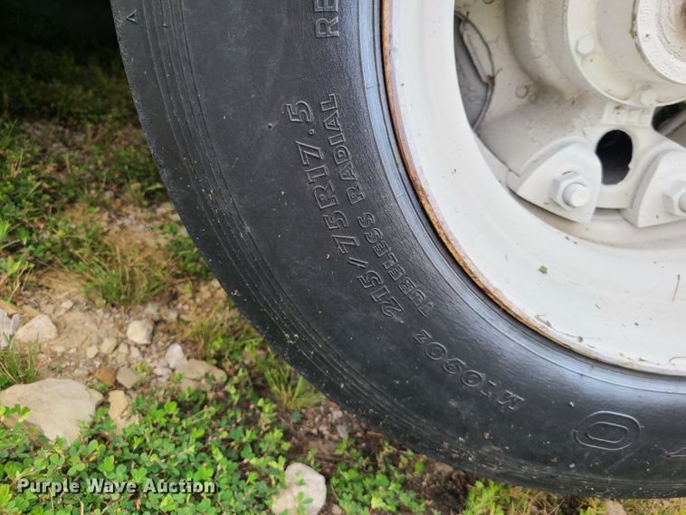 image for item IC9895 1982 Mack RWS786LST  dump truck