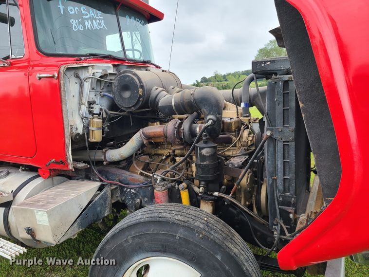 image for item IC9895 1982 Mack RWS786LST  dump truck