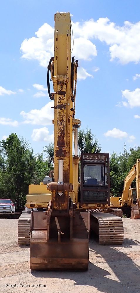 image for item IN9553 1999 Kobelco SK300LC  Mark IV excavator
