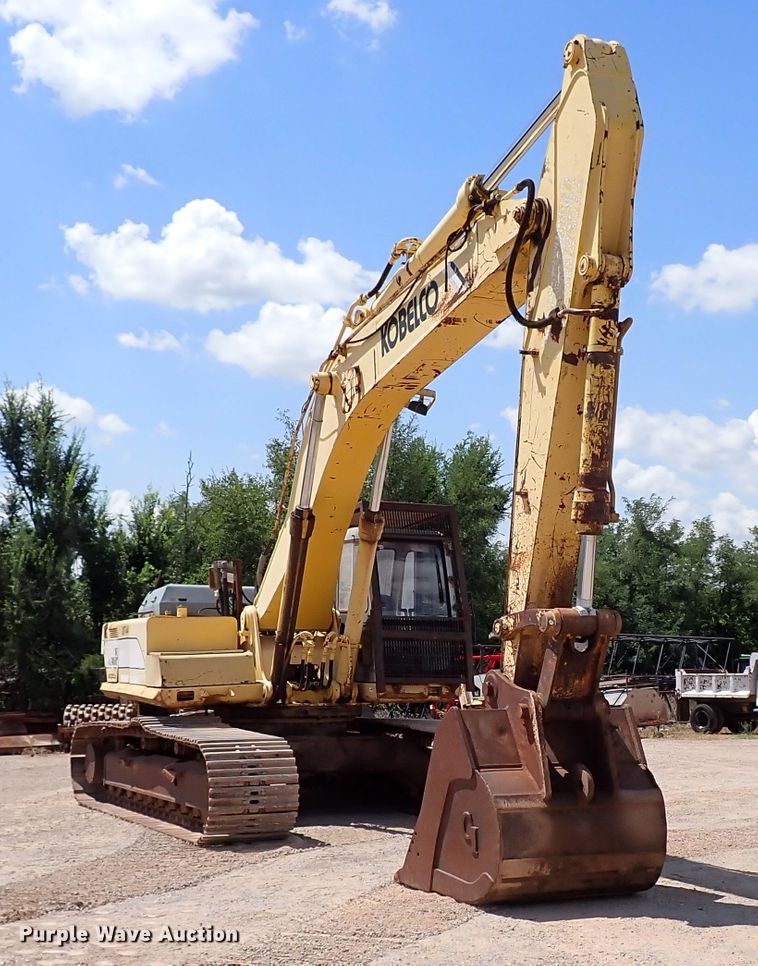image for item IN9553 1999 Kobelco SK300LC  Mark IV excavator