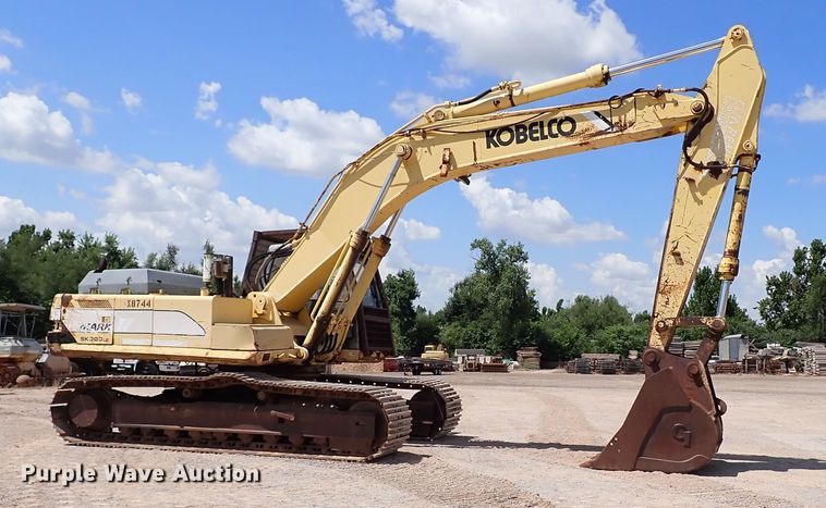 image for item IN9553 1999 Kobelco SK300LC  Mark IV excavator