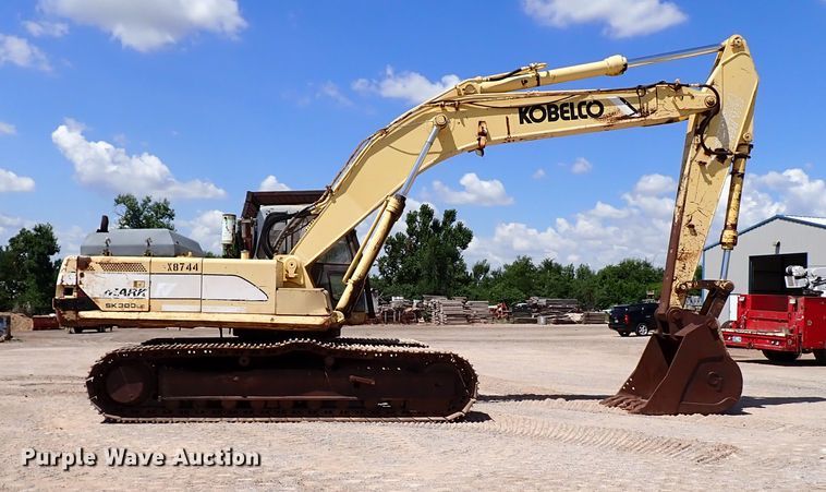 image for item IN9553 1999 Kobelco SK300LC  Mark IV excavator