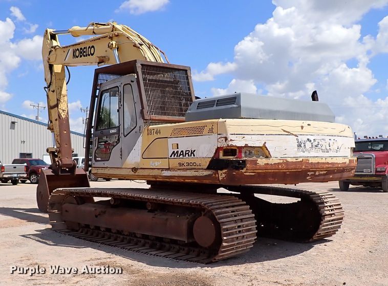 image for item IN9553 1999 Kobelco SK300LC  Mark IV excavator