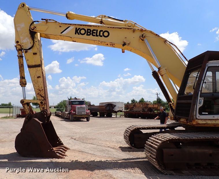 image for item IN9553 1999 Kobelco SK300LC  Mark IV excavator