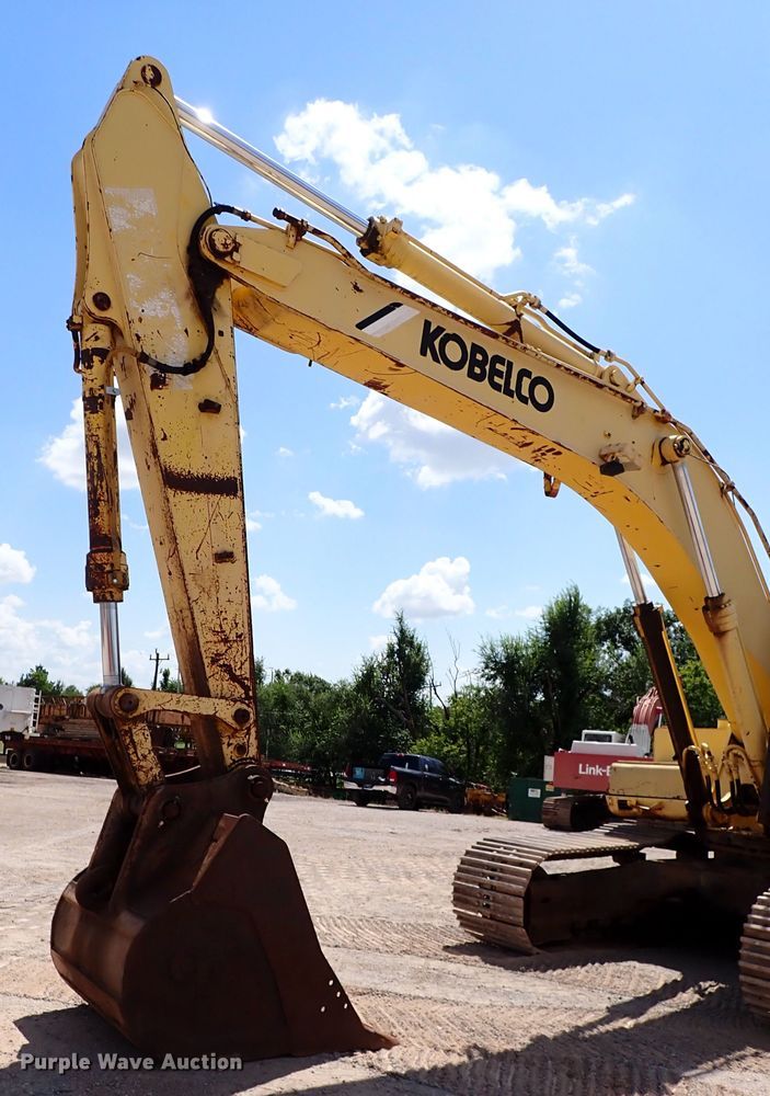 image for item IN9553 1999 Kobelco SK300LC  Mark IV excavator