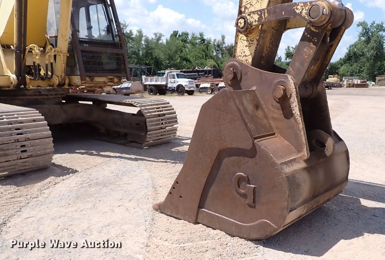 image for item IN9553 1999 Kobelco SK300LC  Mark IV excavator