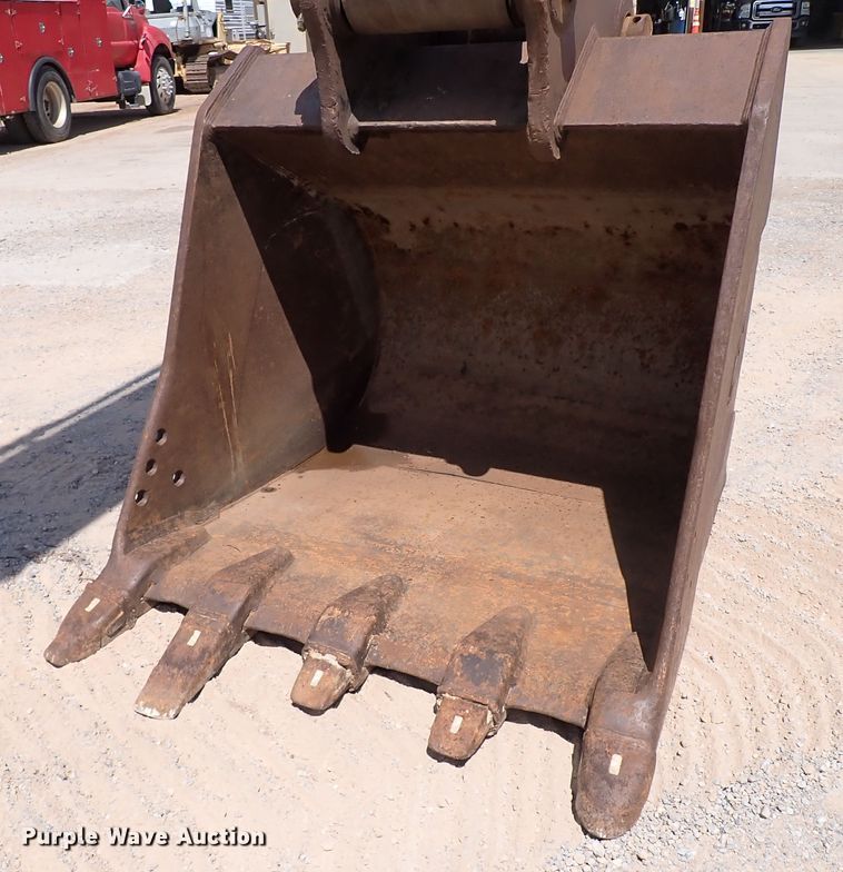 image for item IN9553 1999 Kobelco SK300LC  Mark IV excavator