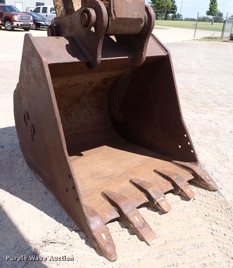 image for item IN9553 1999 Kobelco SK300LC  Mark IV excavator