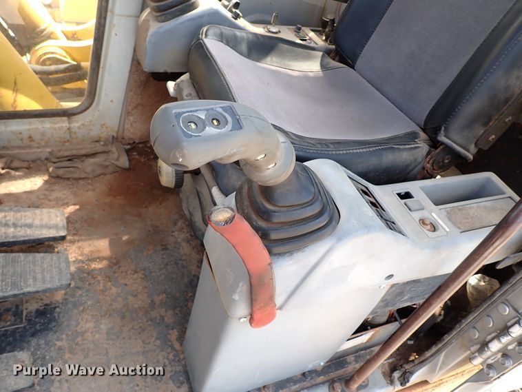 image for item IN9553 1999 Kobelco SK300LC  Mark IV excavator