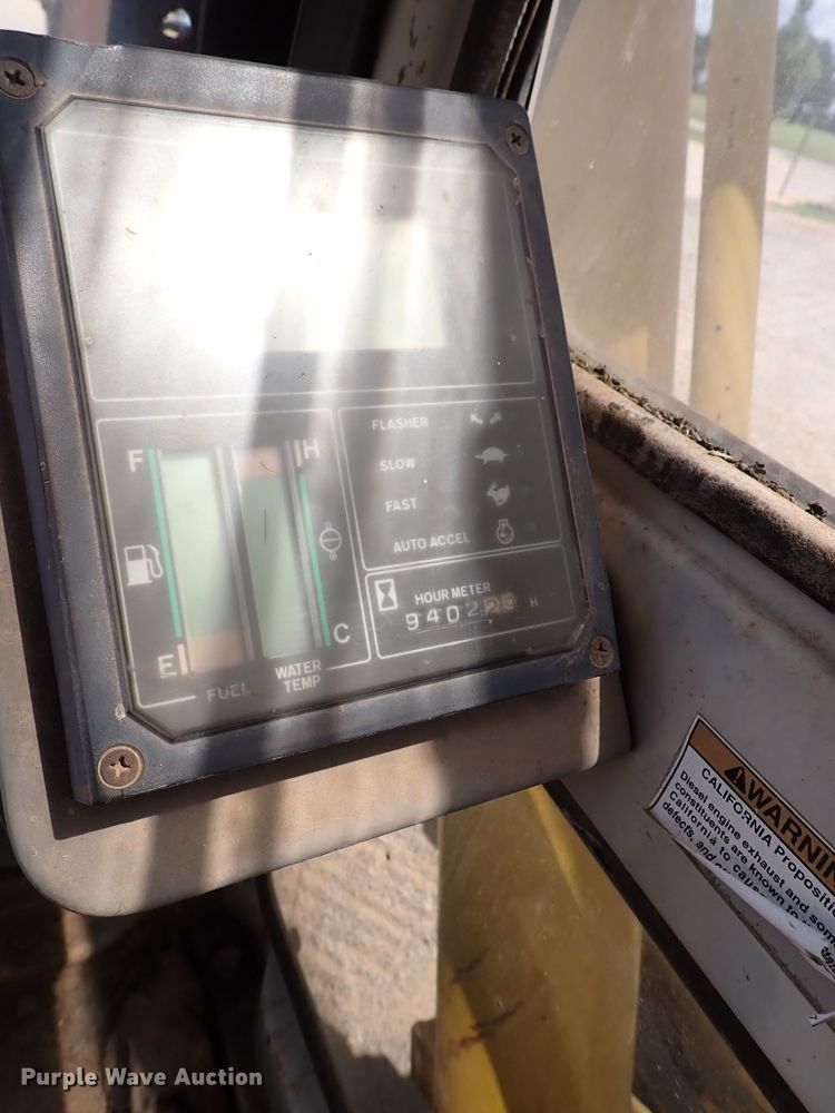 image for item IN9553 1999 Kobelco SK300LC  Mark IV excavator