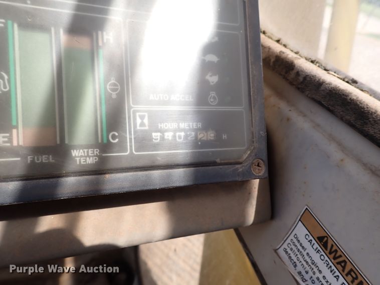 image for item IN9553 1999 Kobelco SK300LC  Mark IV excavator