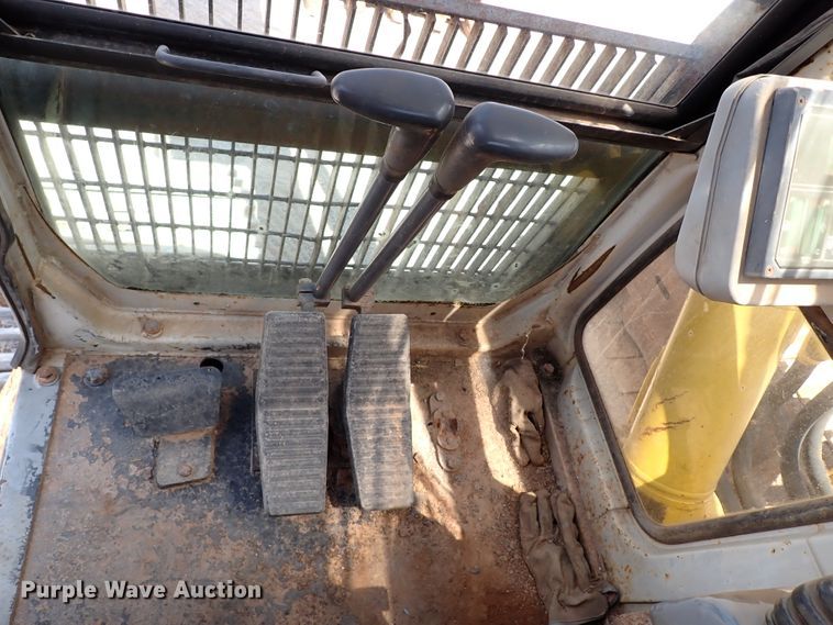 image for item IN9553 1999 Kobelco SK300LC  Mark IV excavator