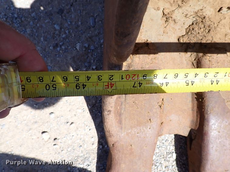 image for item IN9554 1998 John Deere 690 ELC  excavator