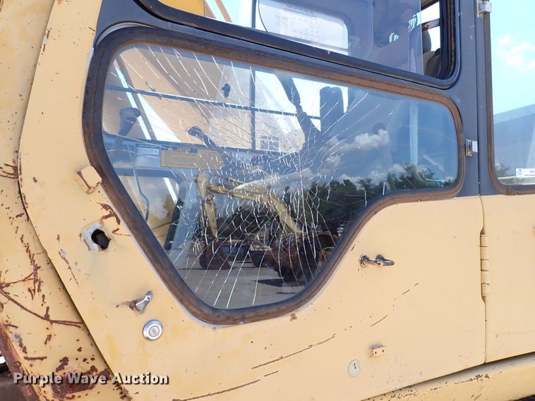 image for item IN9554 1998 John Deere 690 ELC  excavator