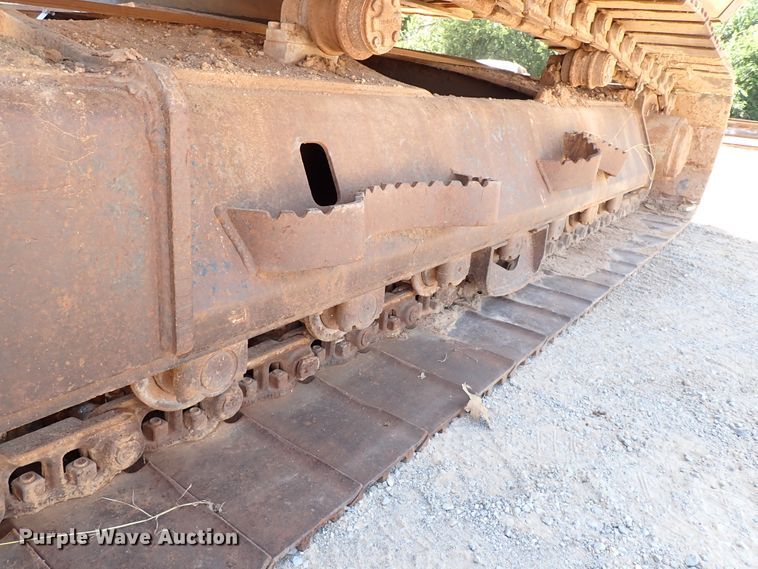 image for item IN9554 1998 John Deere 690 ELC  excavator