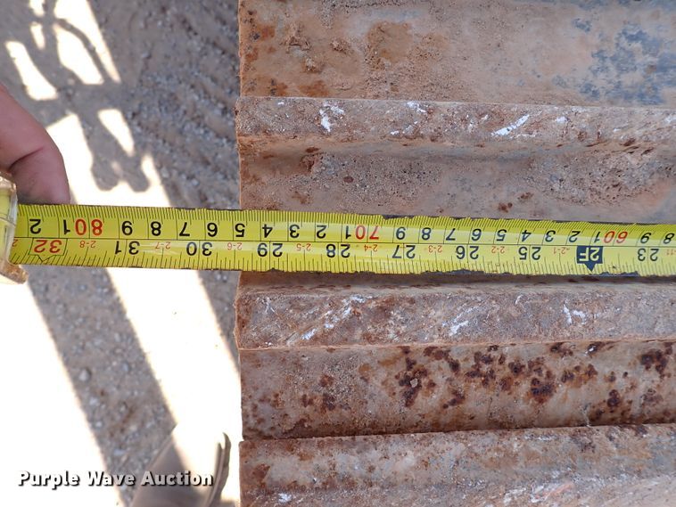 image for item IN9554 1998 John Deere 690 ELC  excavator