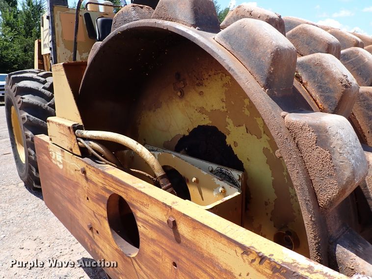 image for item IN9555 Dynapac CA25IIPD  single drum vibratory roller